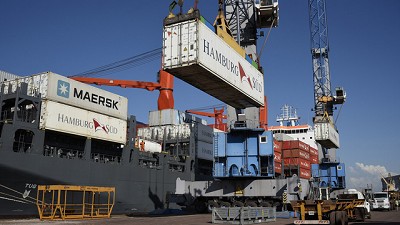 Piden aumentar las exportaciones para que ingresen dólares genuinos