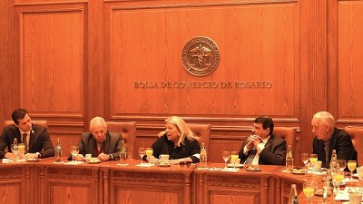 Elisa Carrió y directivos de la BCR analizaron la situación del sector agroindustrial  