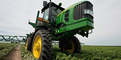 John Deere relanzó la pulverizadora 4630