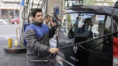 YPF ya aumentó las naftas un 5%