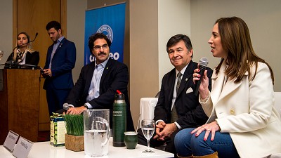 La gobernadora de la Provincia de Buenos Aires visitó la Rural