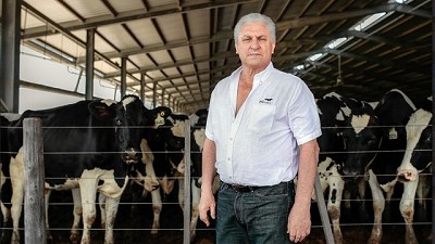 Carlos Chiavassa, un tambero de punta, que hace escuela con un establecimiento de alta tecnología