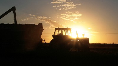 Destacan la importancia de la reunión de la Mesa de la Maquinaria Agrícola