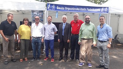 Exitosa misión comercial de AgroActiva en Europa con expositores