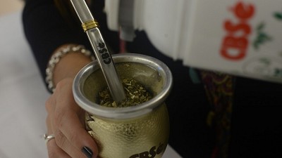 Productores piden un aumento de casi 45% en el precio de la yerba mate