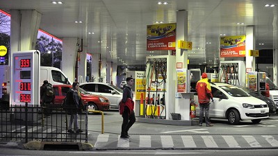 Por la suba de los biocombustibles, aumenta otra vez el gasoil