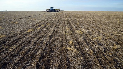 Maquinaria agrícola: la escalada del dólar frenó las ventas en el mercado interno