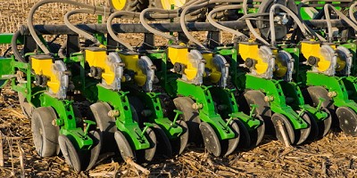 Preocupa que siga la importación de sembradoras