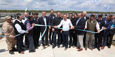 Etchevehere inauguró un muelle en el Puerto Las Palmas, Chaco