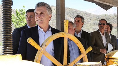 Macri y Etchevehere inauguraron obras para la reconversión productiva del área tabacalera de Salta