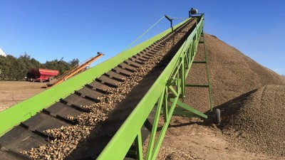 Bustinza Goma llevó al máximo el ancho en cintas multifunción