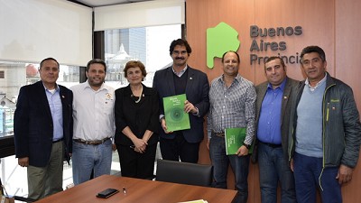 Intercambio de modelos de gestión productiva con apicultores chilenos