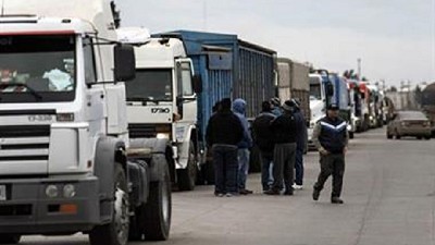 Transportistas harán un paro por tiempo indeterminado que afectará el movimiento de granos
