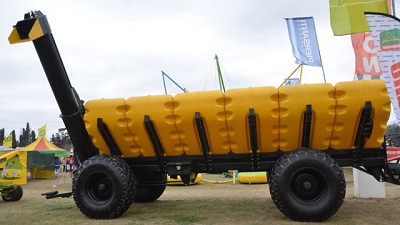 TIM desarrolló una línea completa de tolvas plásticas