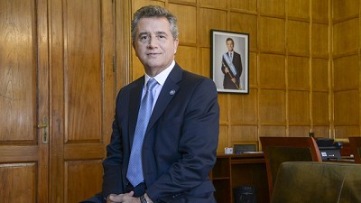 Etchevehere viaja a la sede de OCDE en París