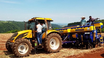 Abelardo Cuffia homologó en Brasil la consola AGFusion para Climate FieldView