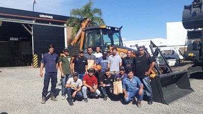 CASE Construction Equipment capacitó a sus clientes de Santa Fe