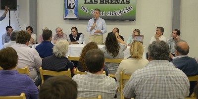 Etchevehere firmó un convenio por $135 millones para ayuda por las inundaciones en Chaco