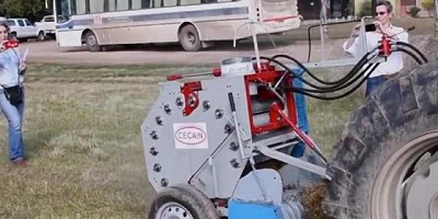 El INTA diseñó una rotoenfardadora “de bolsillo” para pequeños productores