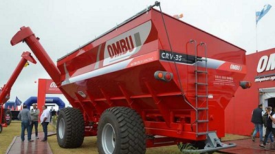 Ombú presentó una tolva autodescargable de 43.750 litros