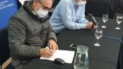 Basterra se reunió con la cadena de frigoríficos