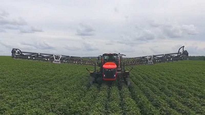 Kuhn lanzó barrales de fibra de carbono de 45 y 50 metros