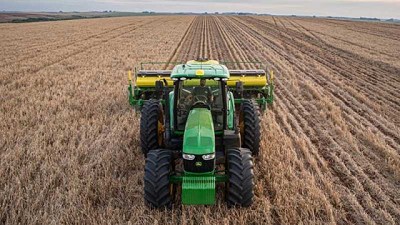 John Deere refuerza la Media Potencia con los tractores de la Serie 6M
