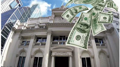 El BCRA liberó las transferencias entre cuentas en dólares