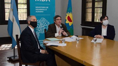 Los ministerios Desarrollo Agrario, Justicia y Trabajo firmaron convenios para la defensa de los derechos de las y los trabajadores rurales