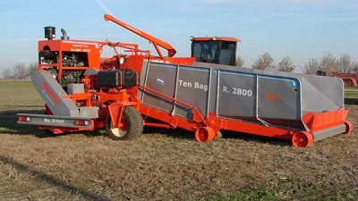 Canavesio acelera la logística forrajera con la embolsadora Ten Bag R-2800 Dual