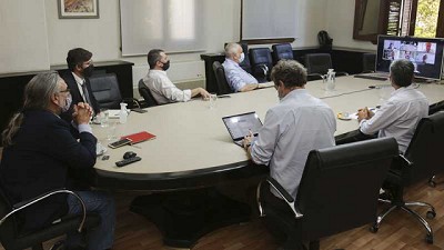 Basterra encabezó la segunda reunión con la mesa intersectorial del maíz