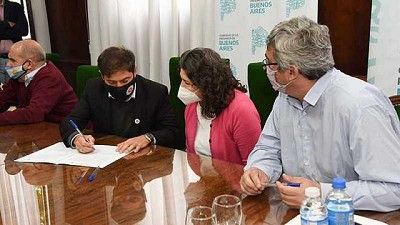 Kicillof, Rodríguez e intendentes firmaron convenios para la construcción de un Mercado Concentrador Frutihortícola y dos frigoríficos