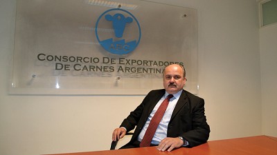 ¿Qué le dijo sobre el cierre de exportaciones Alberto a Mario Ravettino del Consorcio de carnes ABC?