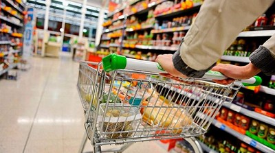 En marzo las ventas en los supermercados bajaron 8,8%, la mayor caída en los últimos 18 meses