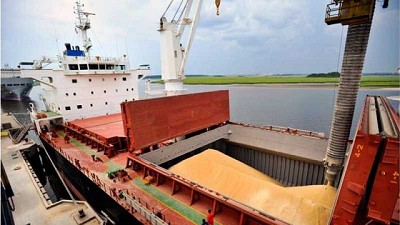 Pese al paro y la bajante del río, liquidación de agrodólares en mayo aumentó 82% interanual