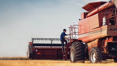 Shell presenta un combustible para motores de vehículos pesados