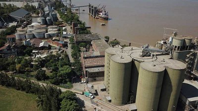 Puerto San Martín: Se produjo el derrumbe de una celda dentro de Bunge