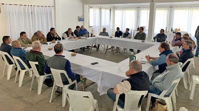 Las rurales entrerrianas debaten medidas de fuerza ante la extensión del cepo a las exportaciones