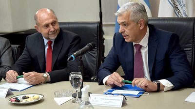 El ministro Julián Domínguez junto al gobernador Omar Perotti presidieron el Consejo Federal Agropecuario
