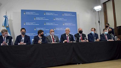 Julián Domínguez anunció medidas sobre exportación de carne vacuna junto a gobernadores