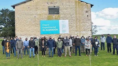El ministro Rodríguez inauguró la Chacra Experimental MDA El Albardón, en Rauch