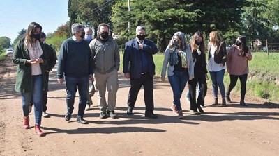 Rodríguez recorrió obras del Plan de Mejora de Caminos Rurales en Junín