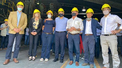 Venado Tuerto: Julián Domínguez y Omar Perotti recorrieron empresas semilleras líderes en desarrollo tecnológico