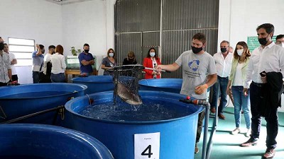 El Ministerio selló un acuerdo con Santa Fe para fortalecer el desarrollo acuícola