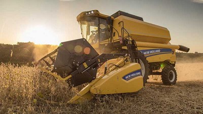 New Holland agregó el cabezal Superflex