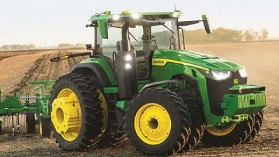 John Deere presentó su primer tractor robot comercial