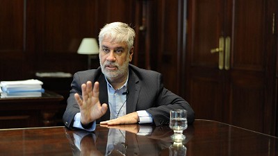 El cuento de la tarde que motive a Feletti  con el campo; por Ricardo Bindi