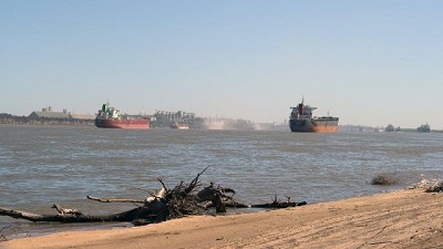 El río suena: se viene otra bajante y es imperioso solucionar el dragado de la hidrovía