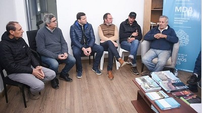 Rodríguez recorrió la zona inundada en el centro de la provincia de Buenos Aires