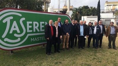 Agricultura acompañó a una delegación cubana en su recorrida por una planta láctea bonaerense modelo